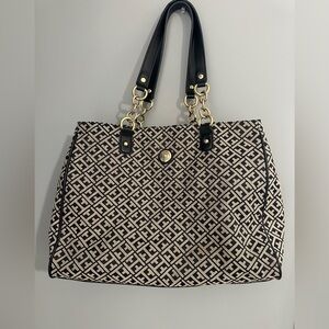 Tommy Hilfiger purse